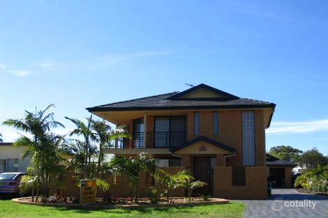 32 Nott St, Warners Bay, NSW 2282