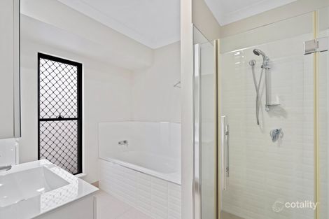 Property photo of 9 Arrowsmith Close Smithfield QLD 4878