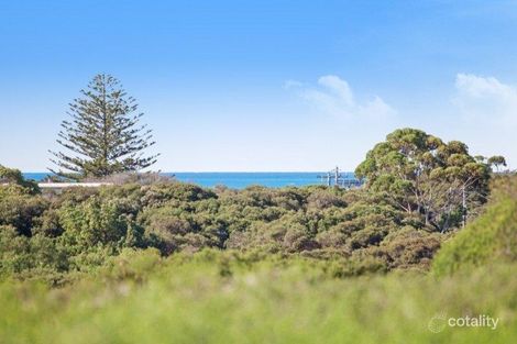 Property photo of 16 Phyllis Parade Rye VIC 3941