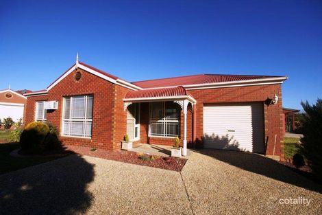 Property photo of 1/4 Dundee Drive West Wodonga VIC 3690