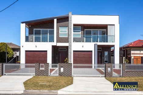 6 Jacaranda Dr, Georges Hall, NSW 2198