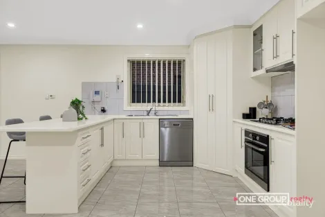 Property photo of 41 Visage Drive South Morang VIC 3752