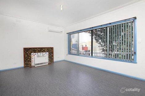 Property photo of 2 Erica Avenue St Albans VIC 3021