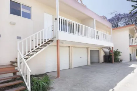 Property photo of 2/104 Carmody Road St Lucia QLD 4067