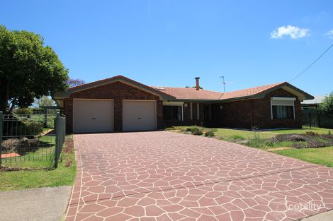 25 Regent St, Darling Heights, QLD 4350