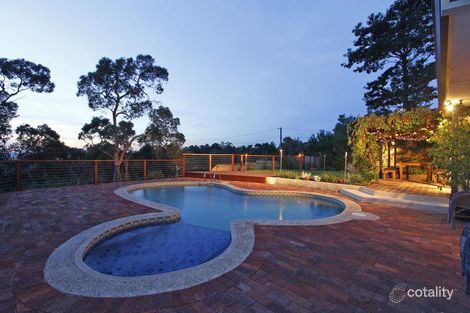 8 Lascelles Pde, Gooseberry Hill, WA 6076