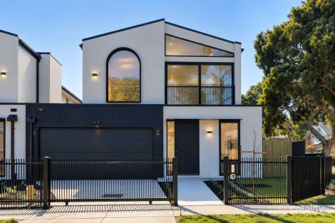 2/2 Purser Ave, Ringwood East, VIC 3135