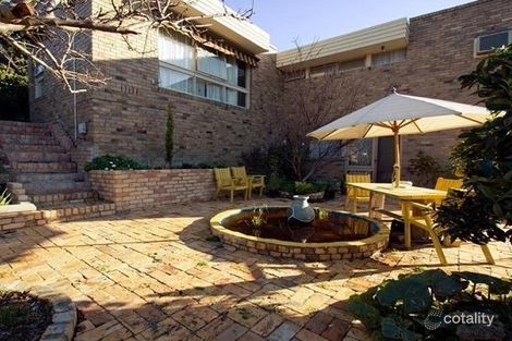 8 Bordeaux St, Doncaster, VIC 3108