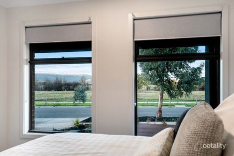 Property photo of 136 Tambo Circuit Whittlesea VIC 3757