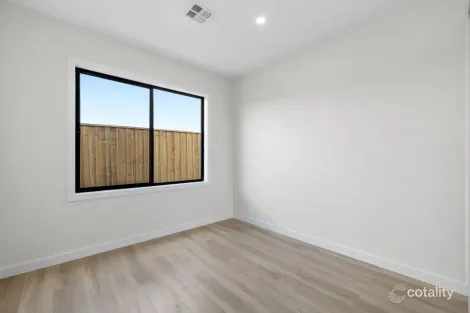 Property photo of 44 Castlegrove Road Wollert VIC 3750