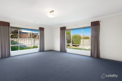 Property photo of 17 Bernly Boulevard Berwick VIC 3806