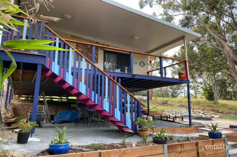 24 ISLAND VIEW RD, RUSSELL ISLAND, QLD 4184