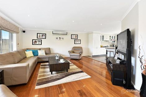 Property photo of 4 Ellesmere Crescent Gladstone Park VIC 3043
