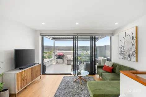 Property photo of 10A/46 Frederick Street Point Frederick NSW 2250