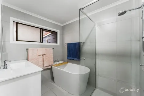 Property photo of 33 Bingo Street Holmview QLD 4207
