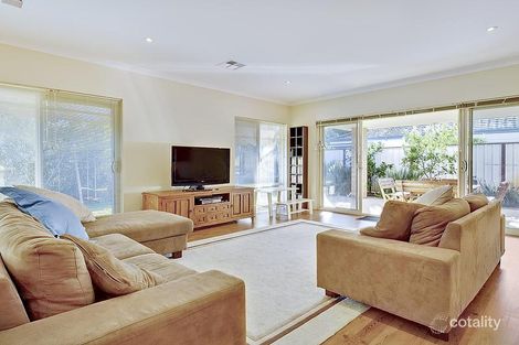 Property photo of 64 Bradshaw Crescent Manning WA 6152