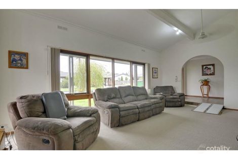 Property photo of 6 Boronia Crescent Traralgon VIC 3844