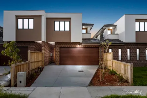 Property photo of 21 Pedigree Grove Cranbourne East VIC 3977