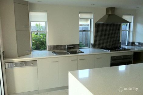 Property photo of 9 Rinca Place Parrearra QLD 4575