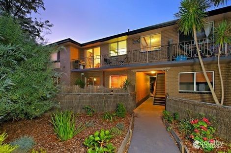 Property photo of 2/7-9 South Avenue Bentleigh VIC 3204