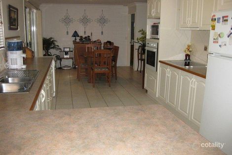 Property photo of 28 Flame Tree Court Walloon QLD 4306