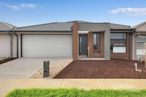 Property photo of 5 Zohan Street Deanside VIC 3336