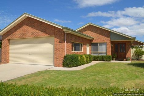 6 Tairua Pl, Eastwood, VIC 3875