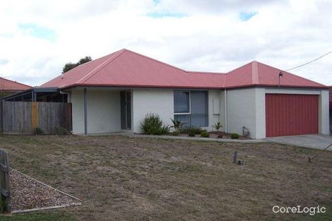 Property photo of 8 Unthank Court Somerville VIC 3912