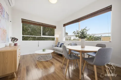 9/487 St Kilda St, Elwood, VIC 3184