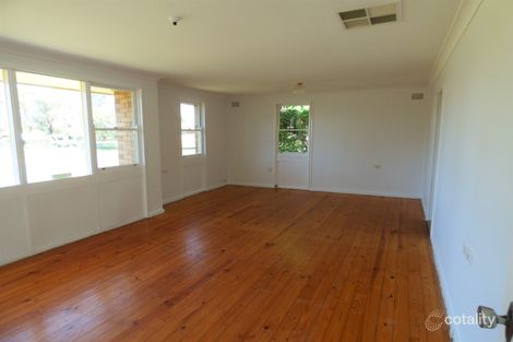 Property photo of 14 Cedar Crescent Forbes NSW 2871