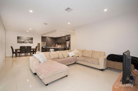 Property photo of 32 Lanaba Street Crace ACT 2911