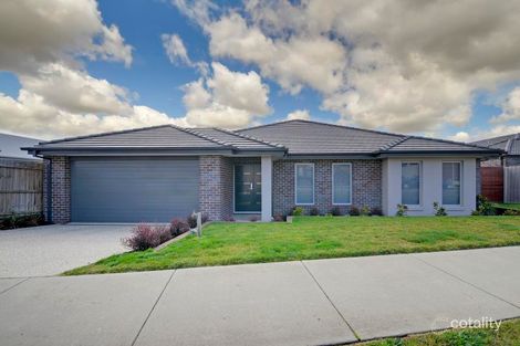 Property photo of 13 Dunsmuir Grove Traralgon VIC 3844