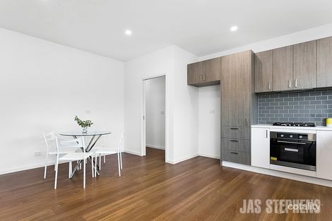 Property photo of 2/30 Vernon Crescent Sunshine West VIC 3020