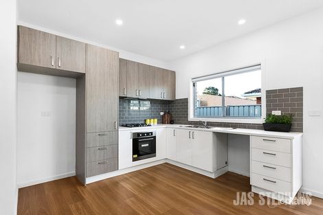 Property photo of 2/30 Vernon Crescent Sunshine West VIC 3020