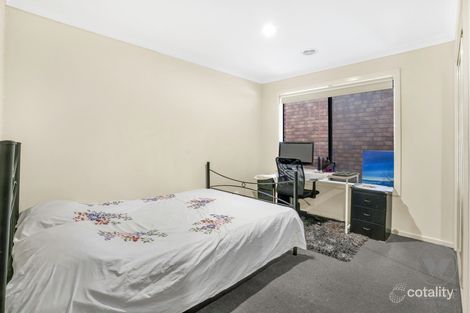 Property photo of 27 Erin Square Deer Park VIC 3023