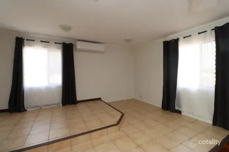 Property photo of 5 Richards Crescent Townview QLD 4825