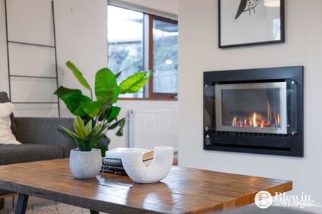Property photo of 21 Brand Street Hughes ACT 2605