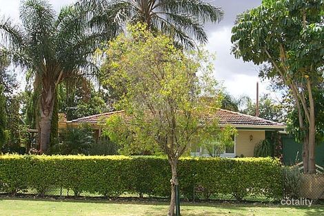 12 Abingdon Pl, Kelmscott, WA 6111