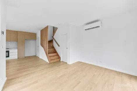 Property photo of 1/30 Sunset Boulevard Jacana VIC 3047