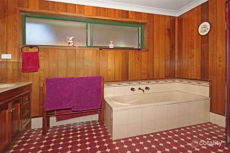 Property photo of 17 Osprey Place Surfside NSW 2536