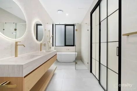 Property photo of 2/300 George Street Doncaster VIC 3108