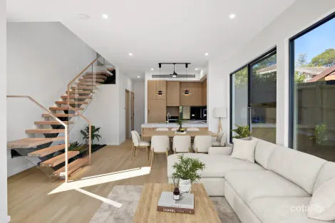 Property photo of 2/300 George Street Doncaster VIC 3108