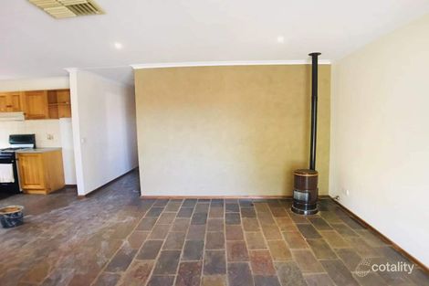 32 Thames Bvd, Werribee, VIC 3030