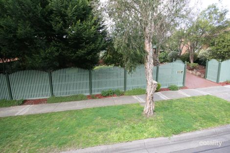 97 Narr-Maen Dr, Croydon Hills, VIC 3136