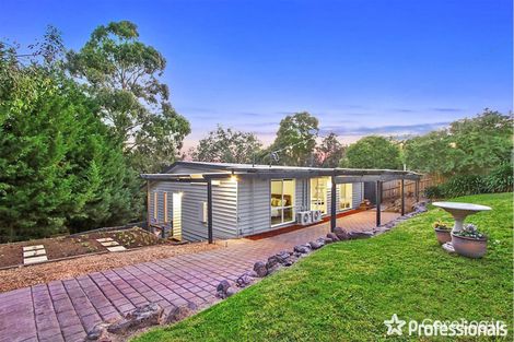 Property photo of 4 Baradine Road Mooroolbark VIC 3138