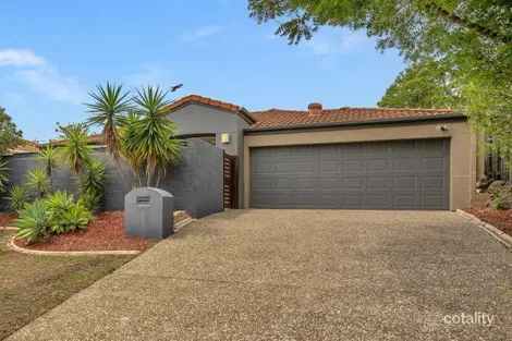 Property photo of 11 Harrow Place Arundel QLD 4214