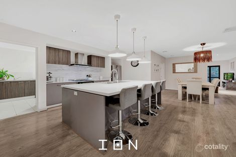 Property photo of 11 Dash Drive Cranbourne East VIC 3977