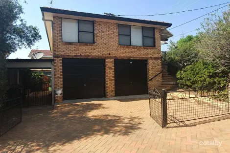 20 Gipps St, West Tamworth, NSW 2340