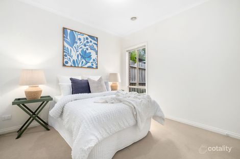Property photo of 2/48 Pinewood Drive Mount Waverley VIC 3149