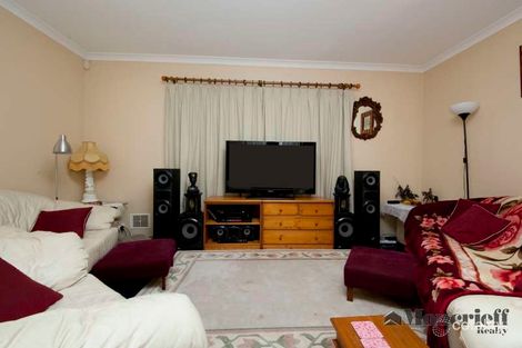 Property photo of 30 Beedelup Loop Bibra Lake WA 6163